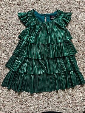 ⬇️ lilt Shimmery Emerald Green Tiered Ruffle Dress